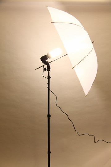 Continu lichtset compleet, statief, lamp,paraplu 200WW AllInn